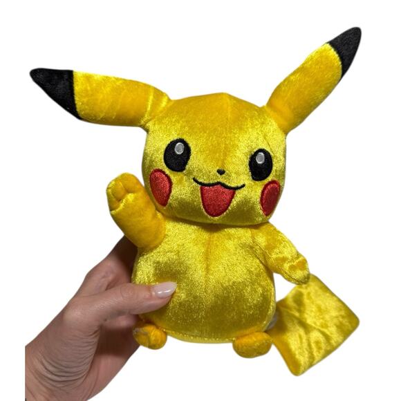 Tomy Pokemon Pikachu 2016 Stuffed Animal Plush 9" Yellow Limited Edition Toy - Picture 1 of 11
